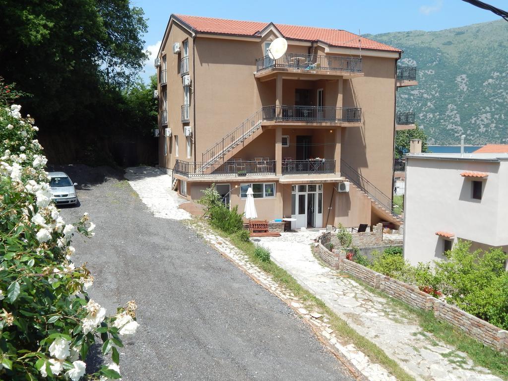 Apartments Scorpio Kotor Extérieur photo