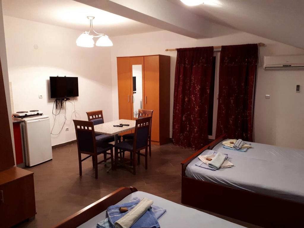 Apartments Scorpio Kotor Extérieur photo